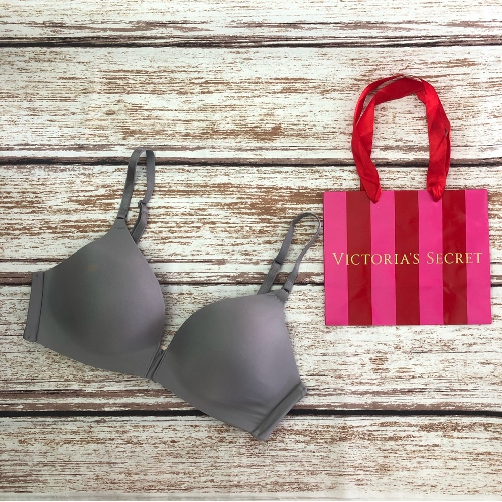 New Victoria’s Secret Wireless Bra Size 34C